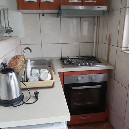 Avrig-ferdinand Apartman *